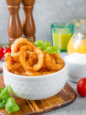 Fried Squid with Garlic Sauce