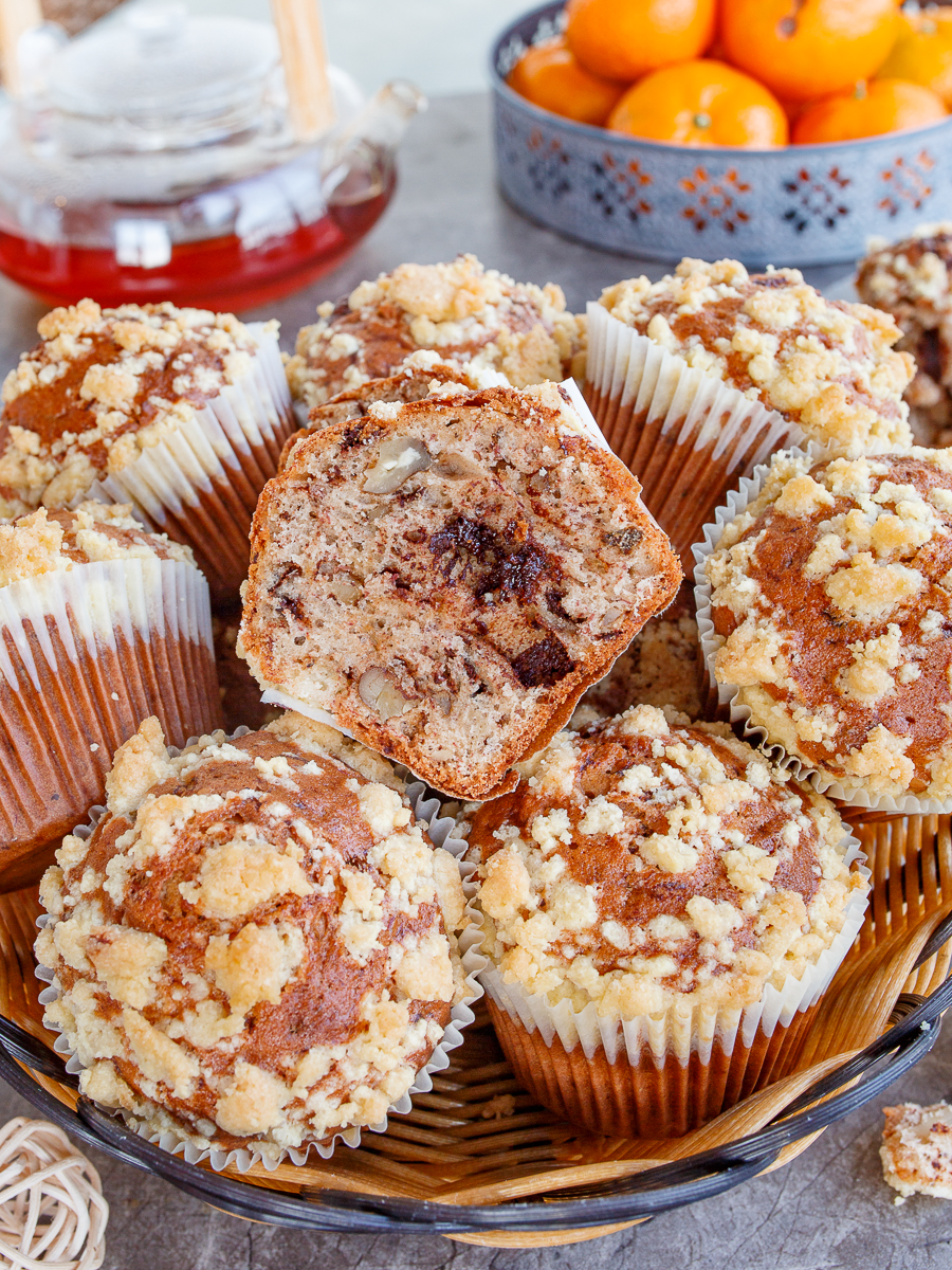 Crunchy Banana Muffins with Chocolate and Walnuts